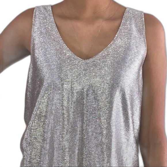 INC Layered Sleeveless Top Oversize XS Metallic Flowy Bust 18" White Champagne - Picture 2 of 7